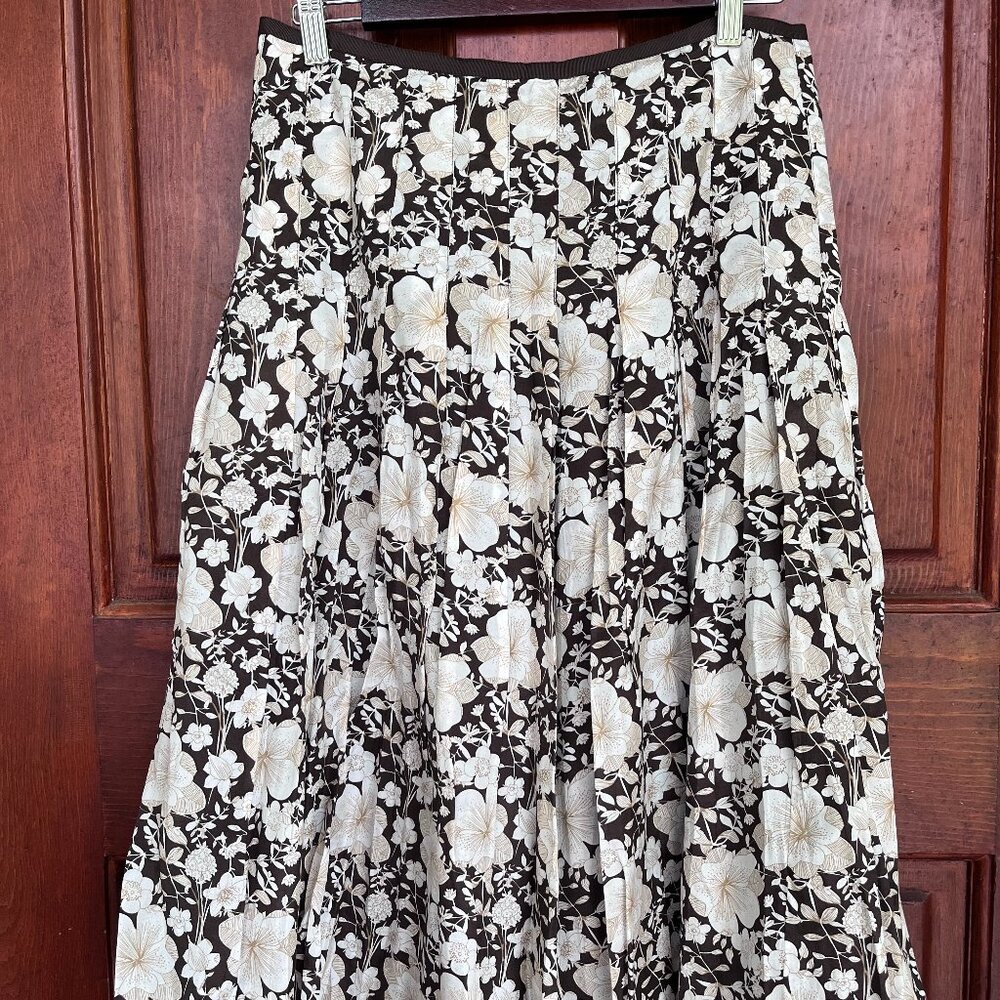 Chocolate & ivory pleated floral skirt. Three season wearability.